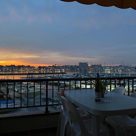 Precioso Apartamento En Primera Linea De Mar L'Escala Exterior photo