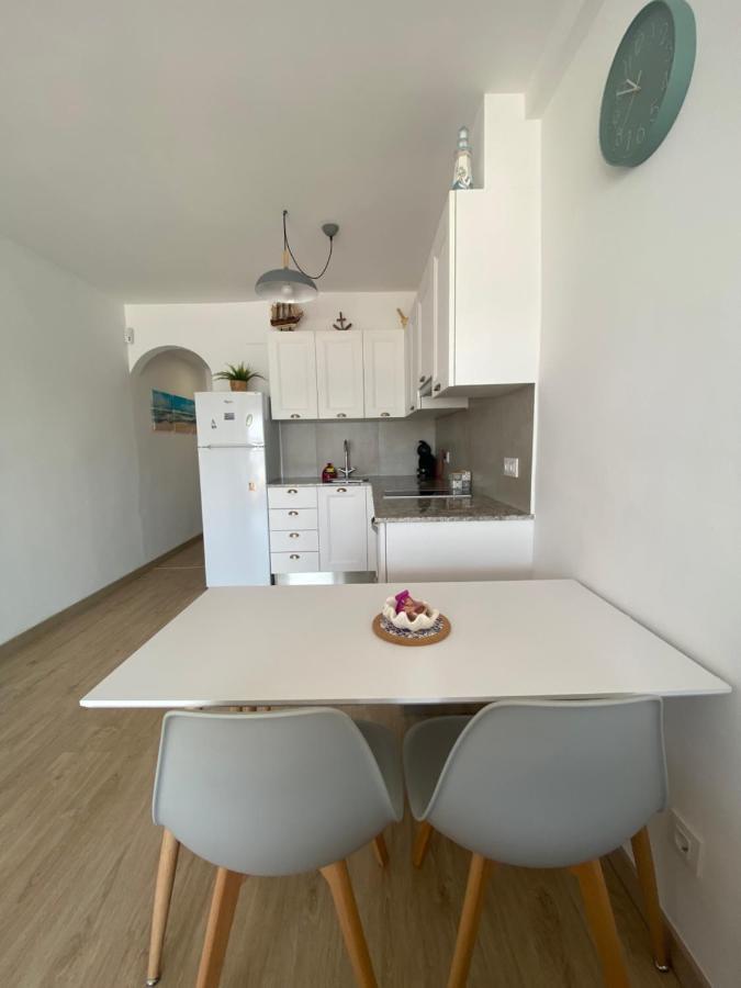 Precioso Apartamento En Primera Linea De Mar L'Escala Exterior photo